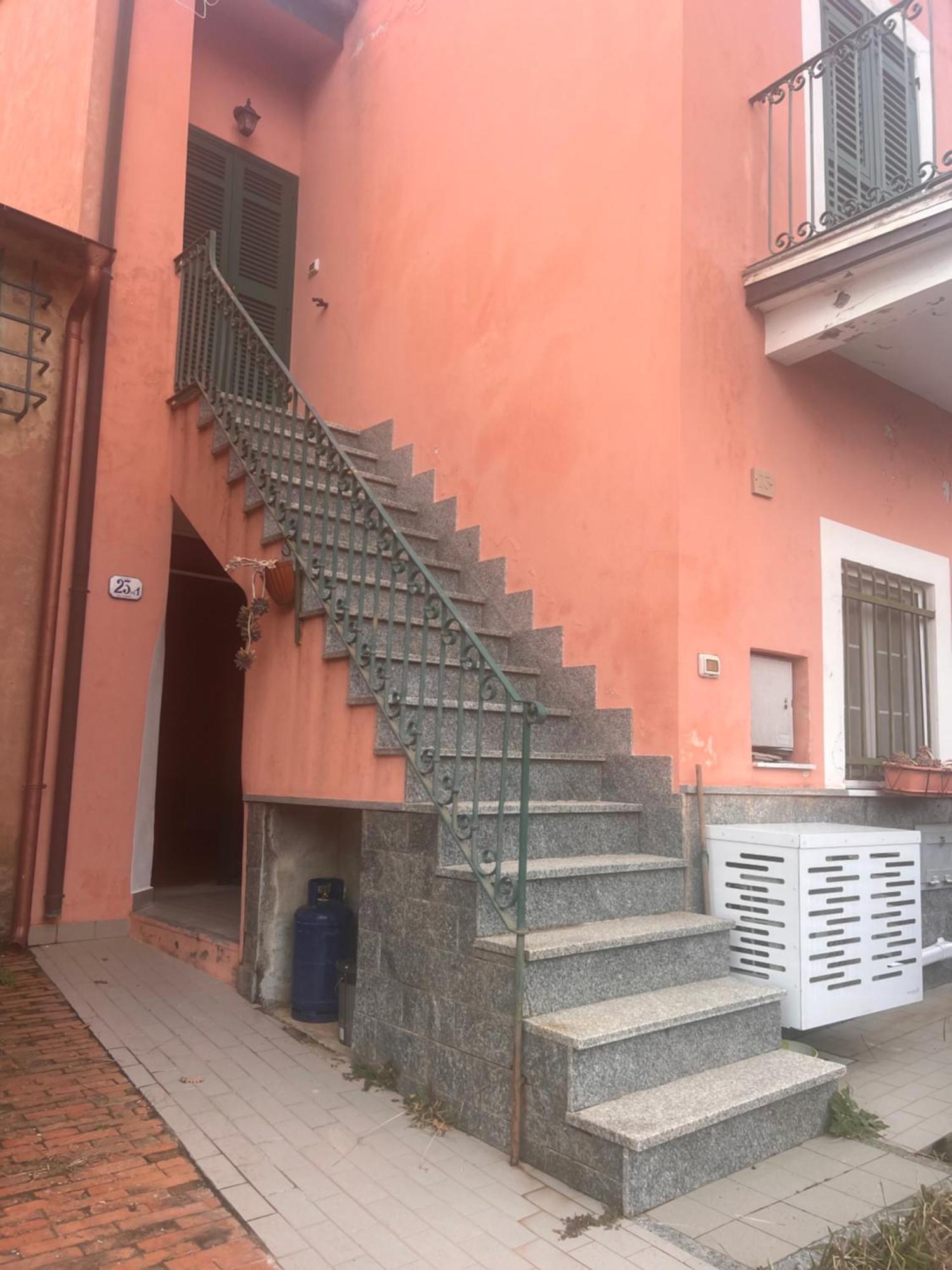 Olivetta House Holiday Монеглия Екстериор снимка
