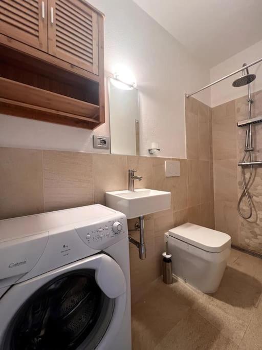 Olivetta House Holiday Монеглия Екстериор снимка